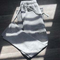 Essentials Sweats uncuffed dark oatmeal