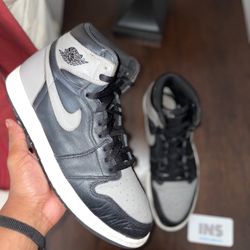Air Jordan 1 High Shadow