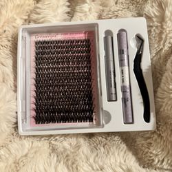 Lashes Clusters Kit DIY Lash Extension, 8-18MM Wispy Lash Clusters, Ultra-thin Soft Band Eyelash Extension Kit with Waterproof Lash Bond and Seal, Las