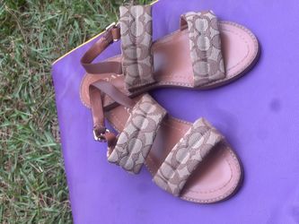 Coach Sandals 7b