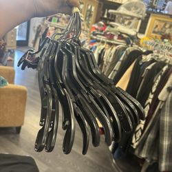 Black Hangers 