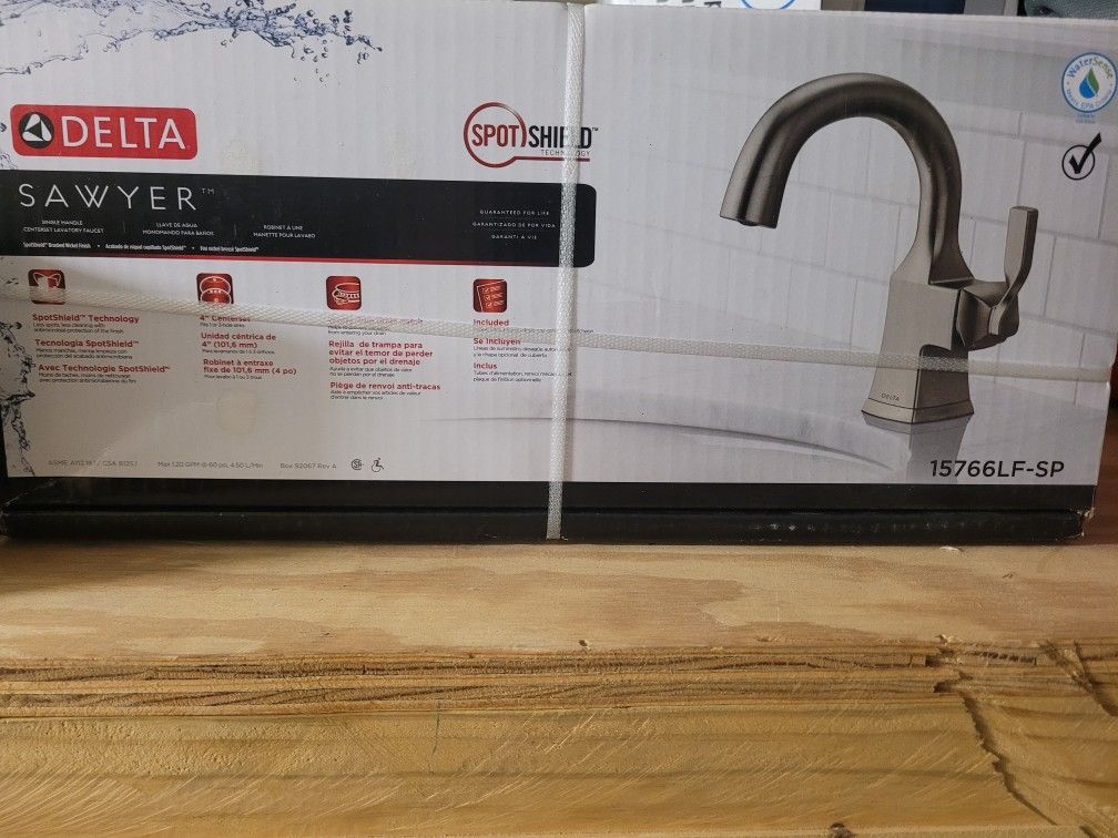 Brushed Nickel Single Faucet 