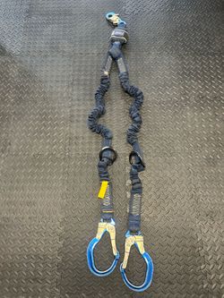 Fall arrest harnest