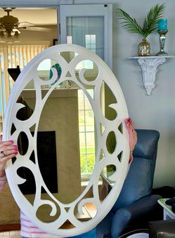 LOVELY LARGE OVAL MIRROR