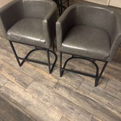 Gray stools