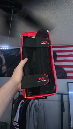 mc david knee support XL