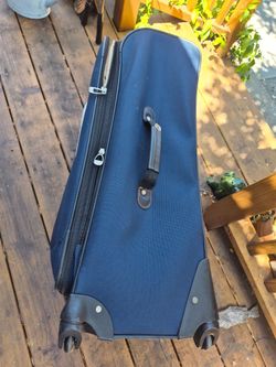 LEVIS DOCKERS SUITCASE WITH WHEELS & HANDLE