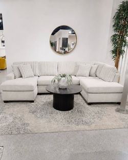 Cozy Comfy Sectional With Double Chaise