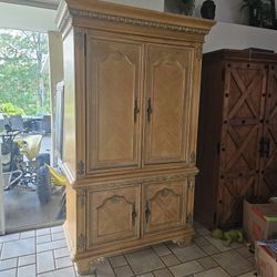 Free Armoire 