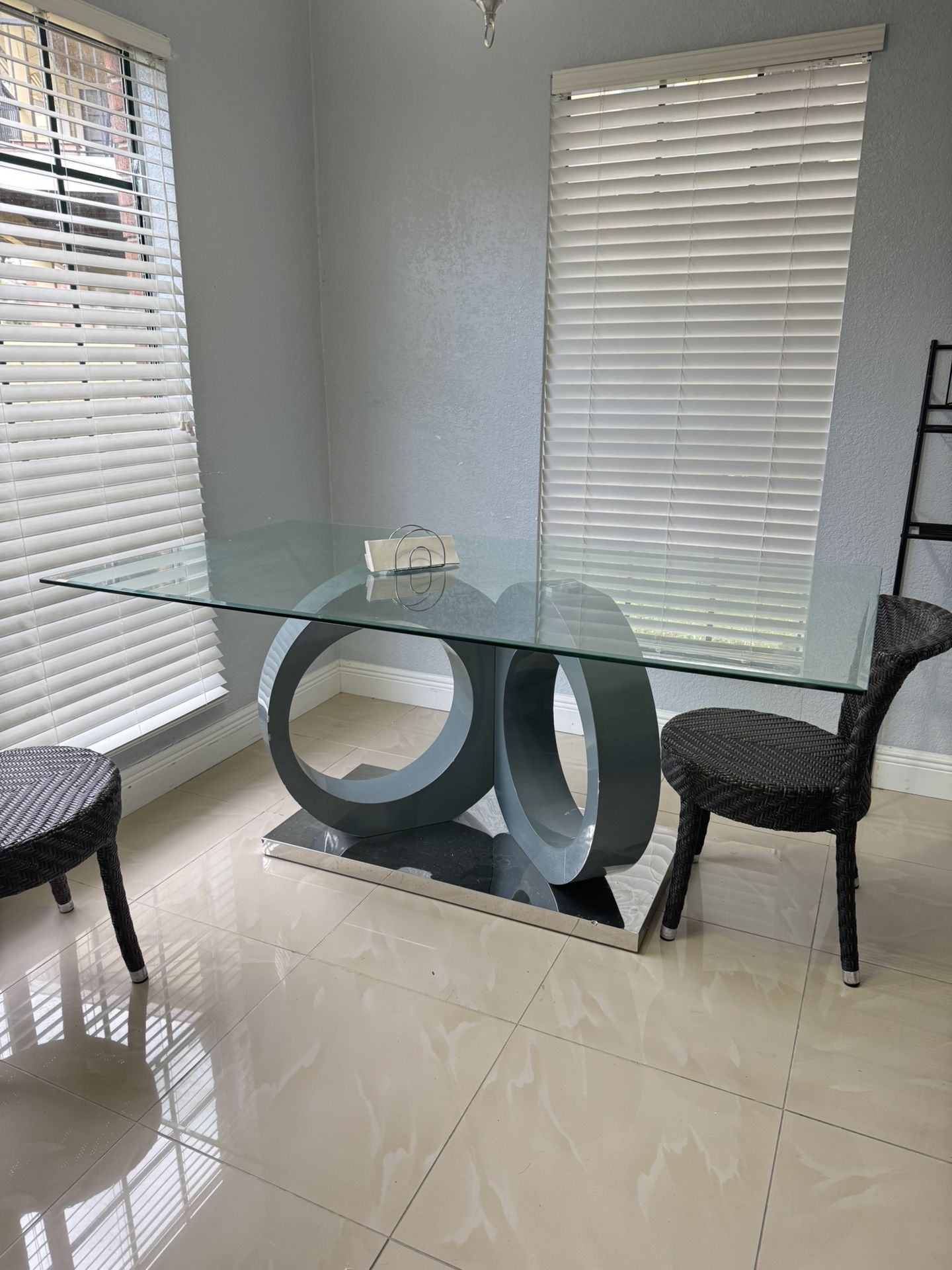 Best Offer For Dinning Table