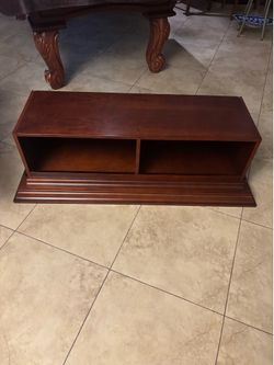 Bombay Company Solid Wood Media Console / TV Stand – Excellent Condition 1998”