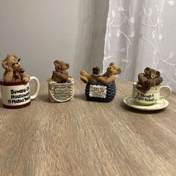 4 Piece Set, 2 Pieces Are Boyd’s Bears