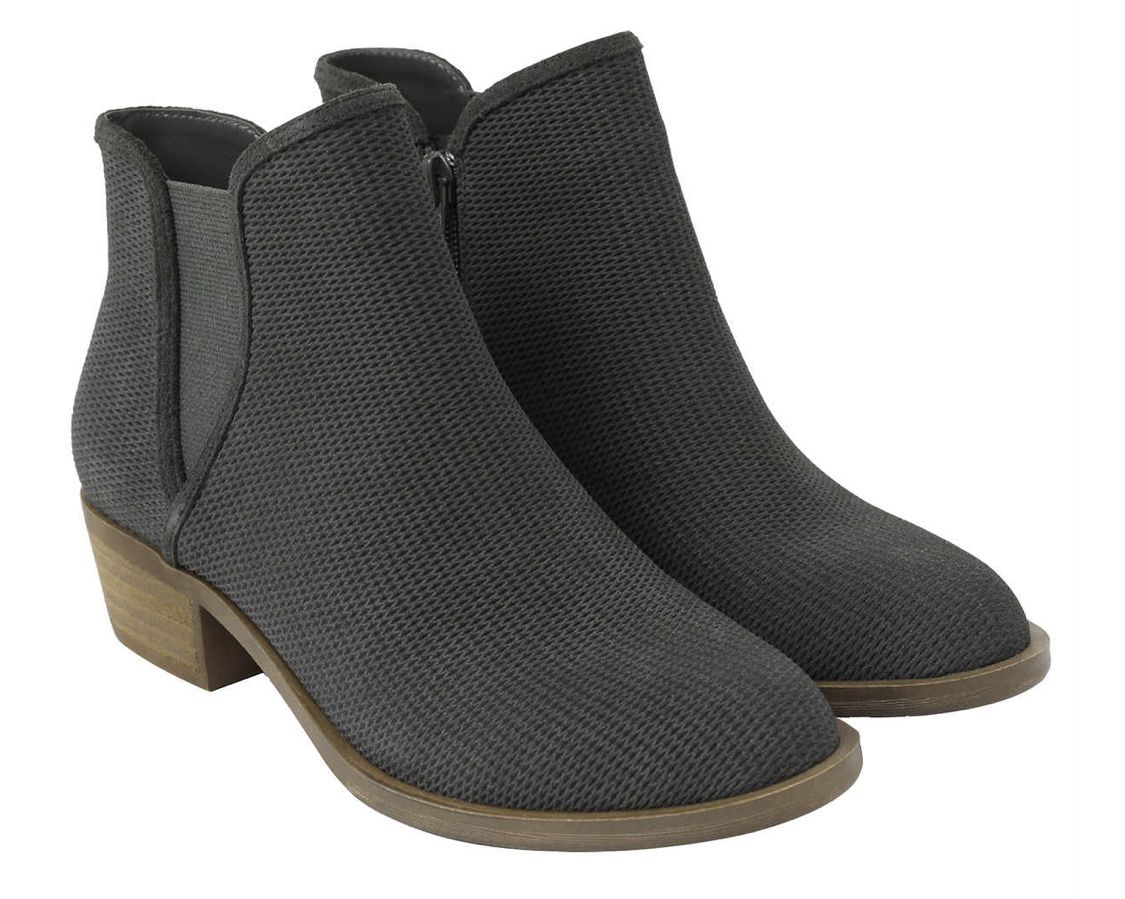 Kensie Ladies' Short Boots - Size 7 - NEW!!
