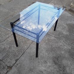 Brand New Perfect Condition Tempered Glass Dining Table With Iron Base