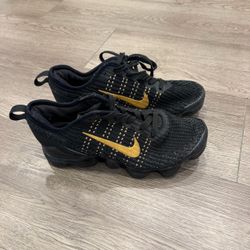 Nike Air VaporMax Shoes Size 4 Youth GS
