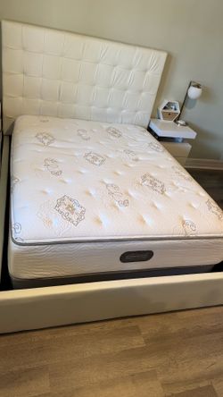 Best Offer Queen Mattress & Box Spring Beautyrest Hospitality Bouvet Island Plush