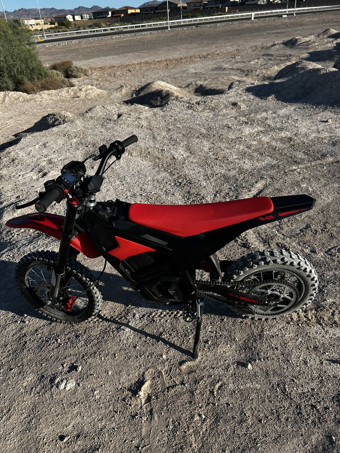 Surron In10 Pro Trying To Trade Yozma In10 Pro And $260 For A Surron Lbx for Sale in ...
