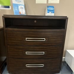 New 3 Drawer TV/Media Chest