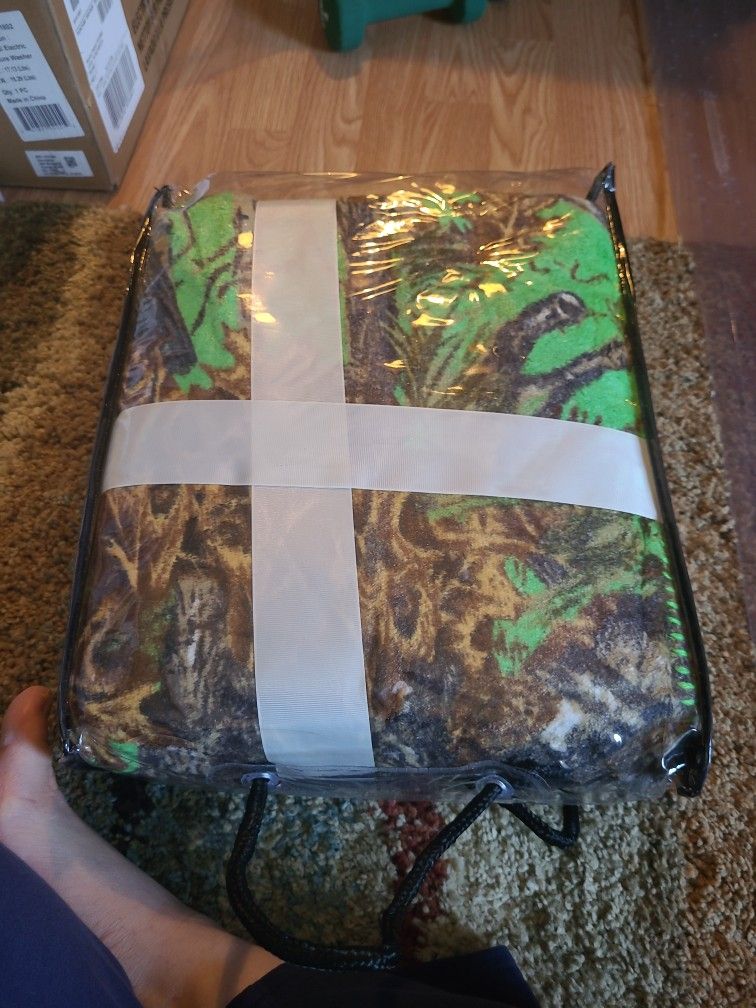 Soft Camouflage Blanket