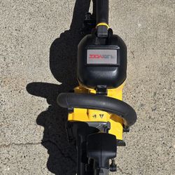 DeWalt 60V Cordless 9 In Concrete Saw 