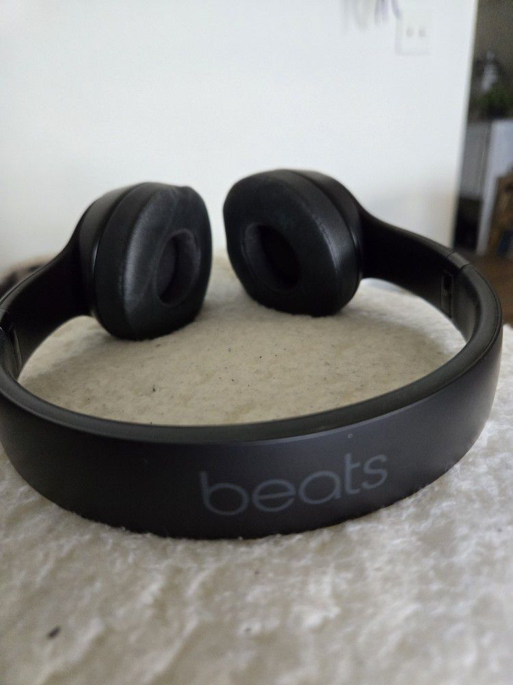 Beats Wireless Bluetooth Headphones 🎧 