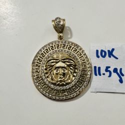 10K Solid Gold Pendant For Wedding 11.5Gr