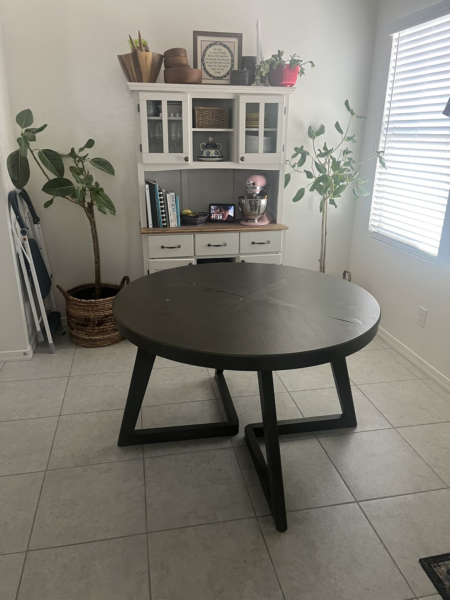 FREE Round dining Table