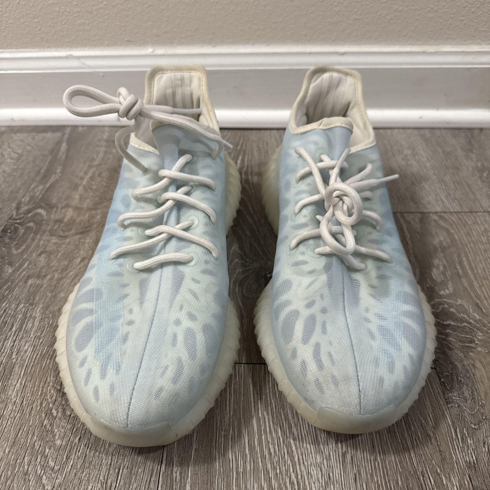 Adidas Yeezy Boost 350 V2 “Mono Ice” – Men’s Size 10
