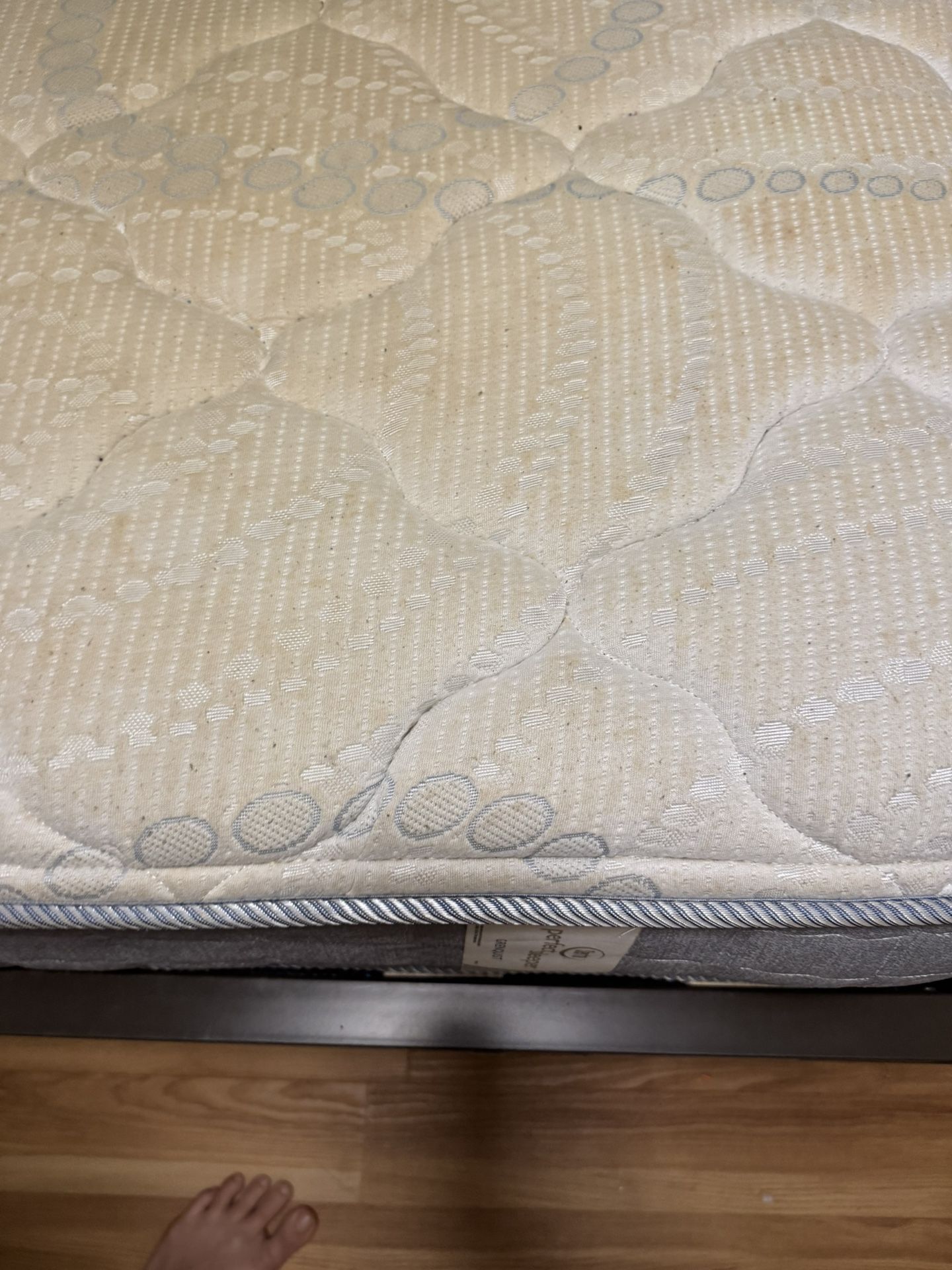 Queen Bed With Frame