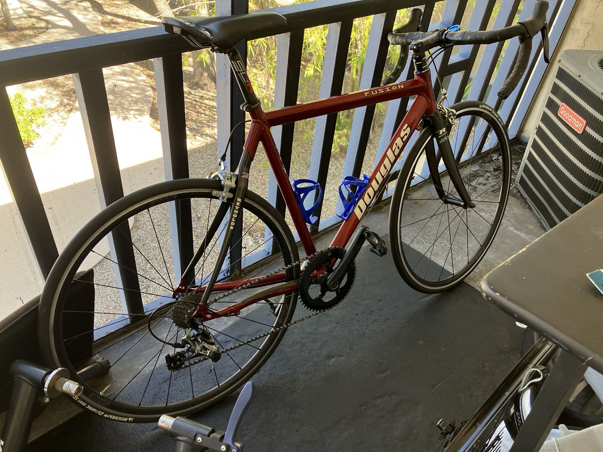 Douglas Fusion Road Bike 700 C 1x11 Spd