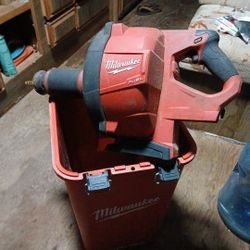 Milwakee M18 Fuel Snake
