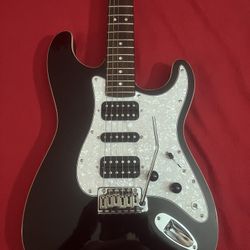 “New” Custom Made Super Strat !