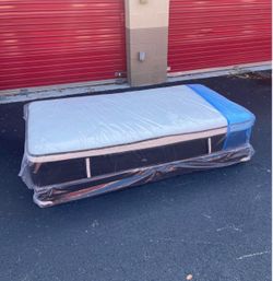 12” Twin Plush Pillowtop Mattress and Box Spring