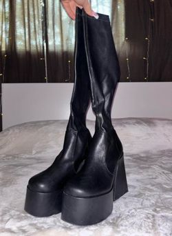Steve Madden Platforms Hartlie Boots - Black
