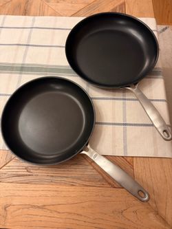 Oxo Non-Stick Frying Pans - Excellent Condition