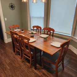 7 Piece Dining Set With Built-in Leaf