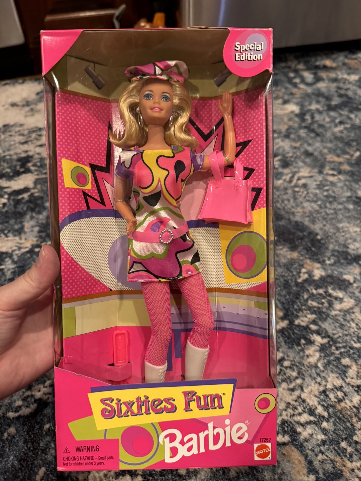 SIXTIES FUN BARBIE RED HEAD 1997 #17693 SPECIAL EDITION NRFB