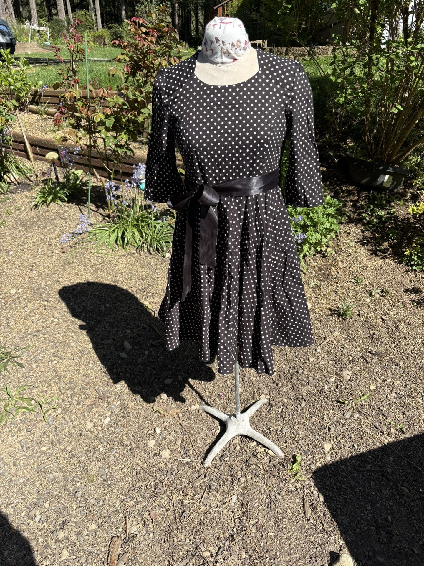 Women’s Vintage Clothes All Sizes