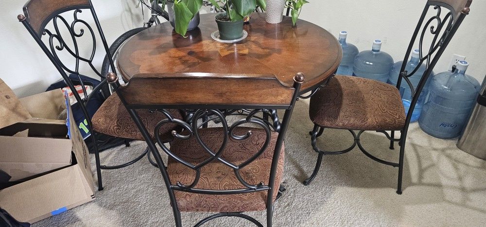 Dining Table With 4 Chairs