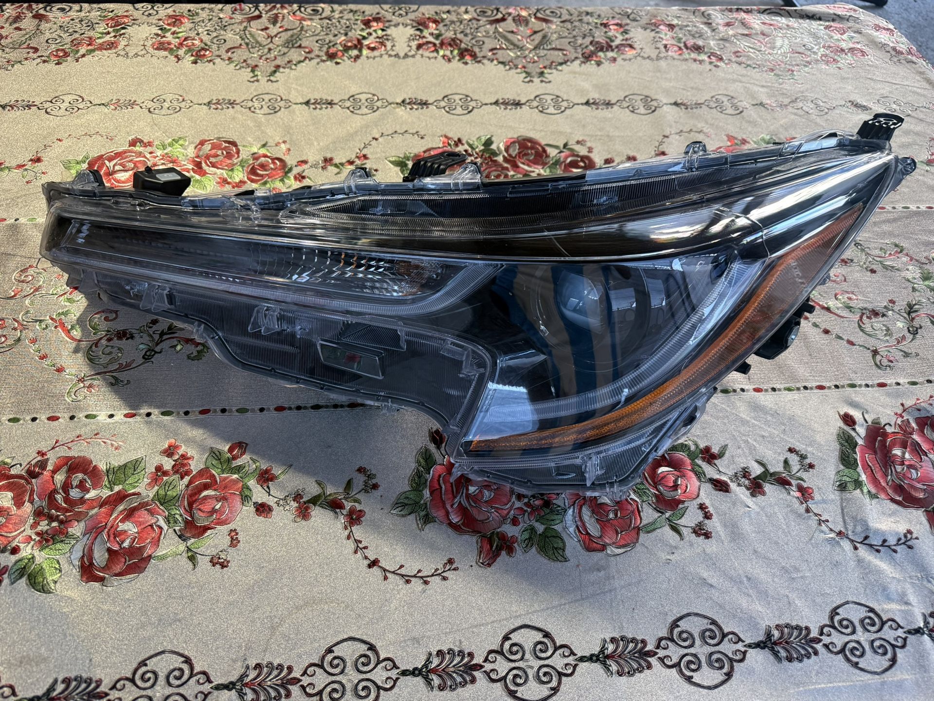 2019-22 Toyota Corolla Driver Side Headlight