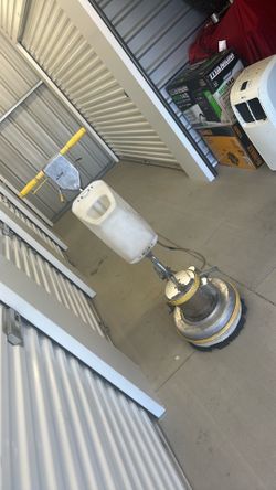 Floor stripper waxed polisher