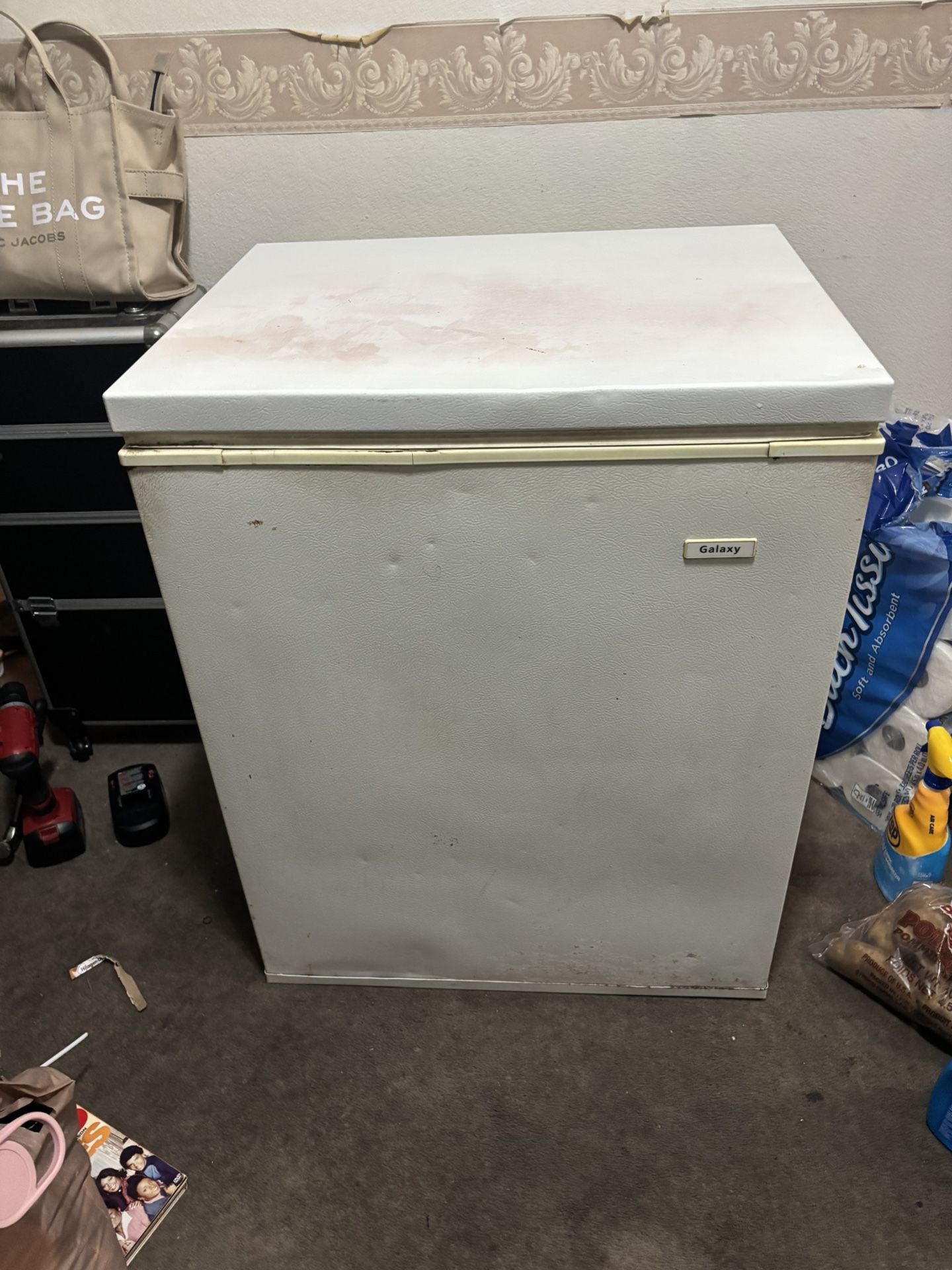 Deep freezer