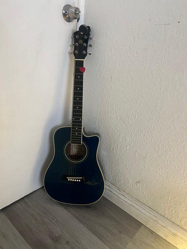 Ibanez Daytripper. Acoustic/electric Guitar