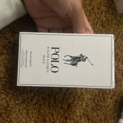 POLO RALPH LAUREN BLUE  EAU DE TOILETTE  SPRAY/VAPORISATEUR 4.2 Fl. OZ.