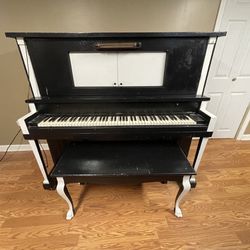 Autopiano Player Piano and Scrolls