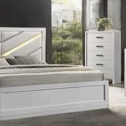 Queen Complete Bedroom Set 🆕 In Box No Mattress Included Sold Separately 