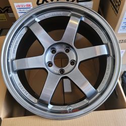 Volk RACING TE37SL 18X9.5 +22 5X114.3 Formula Silver Discontinued Color