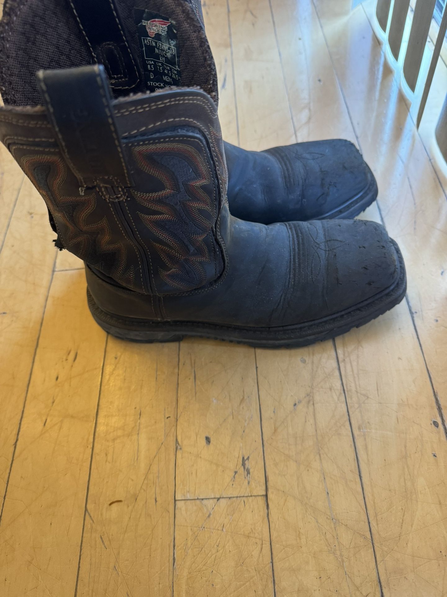 Red Wing Boot (Rio Flex Boot)