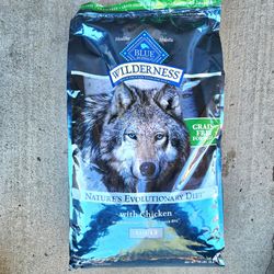 🐶 Blue Buffalo Wilderness Adult High-Protein Natural Dry Dog Food