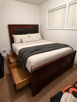 Queen Storage Bed – Solid Wood – Leather Headboard – Najarian